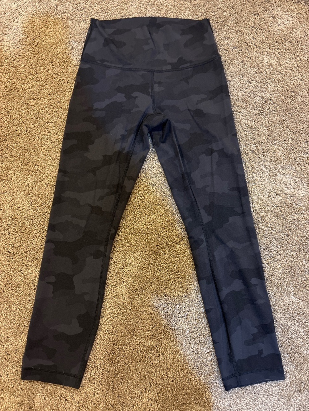 Lululemon Winder Under High Rise 23” Black Camo Leggings - Size 6